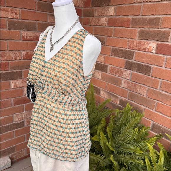 LOFT Ann Taylor Petites Polka Dot Peplum Top - Picture 4 of 7
